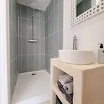 Spacieux De Caractere Lägenhet *
