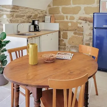 Appartement Spacieux De Caractere Montaren-et-Saint-Médiers