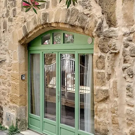 Spacieux De Caractere Apartamento