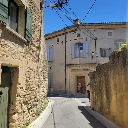 Spacieux De Caractere Appartement Montaren-et-Saint-Médiers