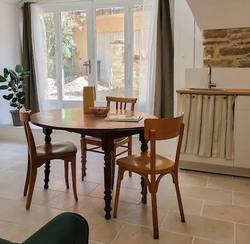 Spacieux De Caractere Apartmán