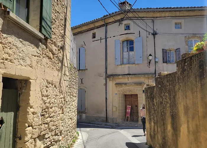 Spacieux De Caractere Apartmán Montaren-et-Saint-Médiers